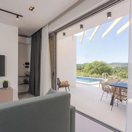 Holiday home Ferienhaus Mit Privatpool Fuer 6 Personen Ca 80 Qm In Bilice, Dalmatien Norddalmatien *