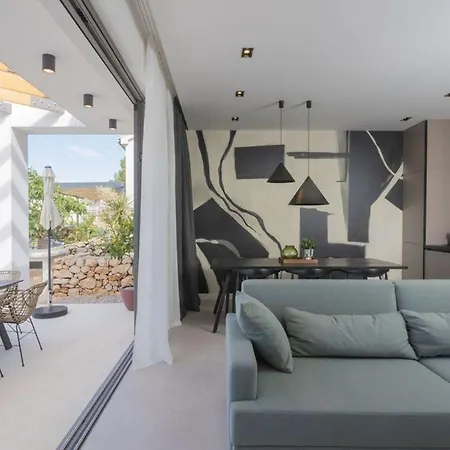 Holiday home Ferienhaus Mit Privatpool Fuer 6 Personen Ca 80 Qm In Bilice, Dalmatien Norddalmatien